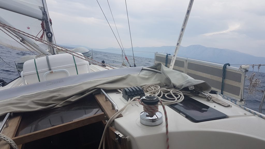 Sailing with a boat tracker